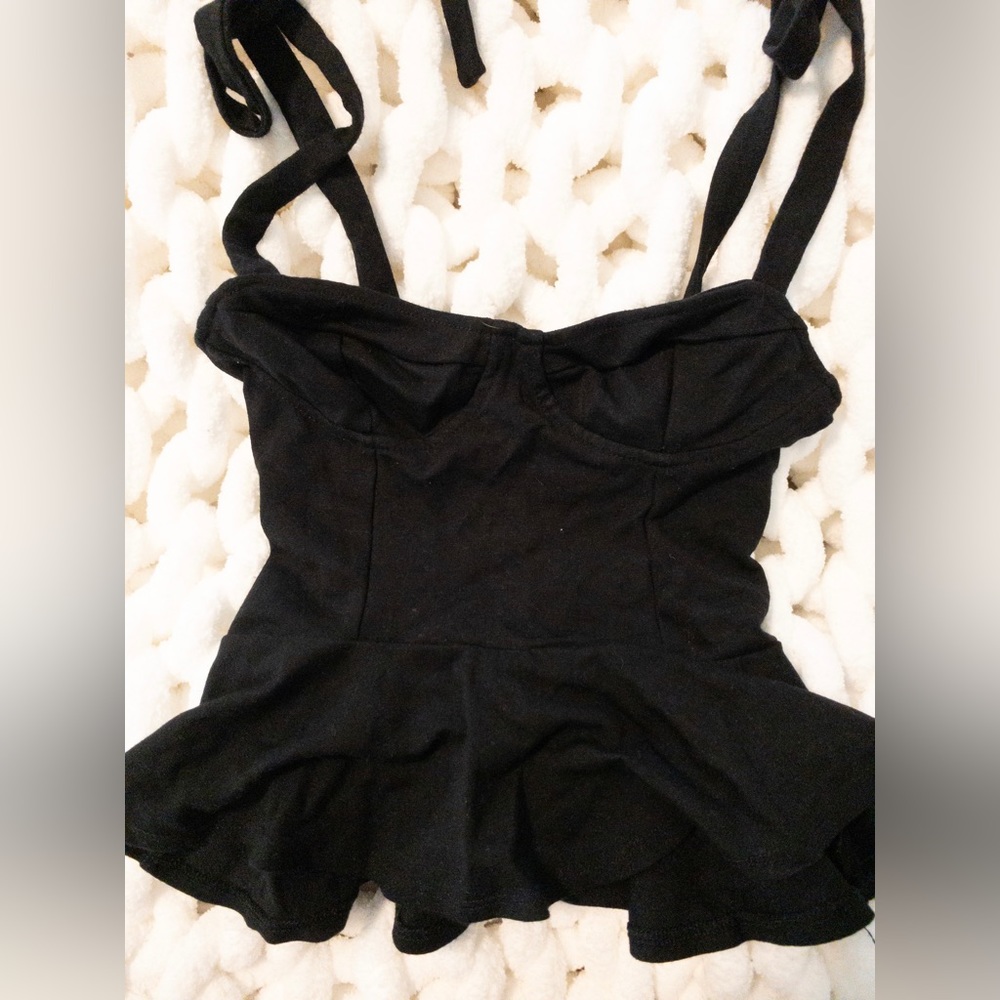 Urban Outfitters XS Peplum Top